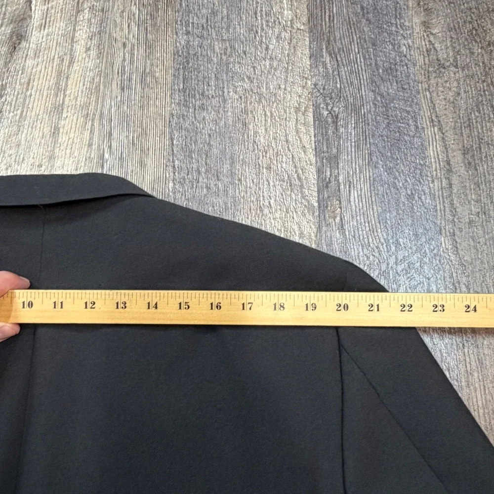 David Taylor Blazer Men 44R Black Gold Crest Button Two Button Sport Coat Jacket